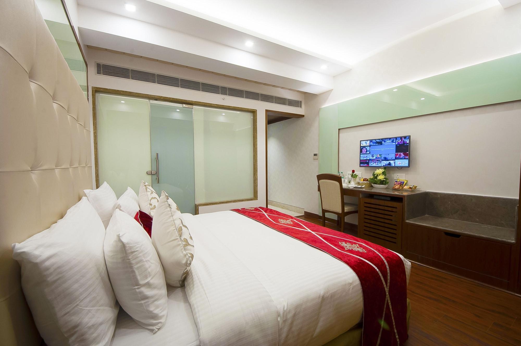 Hotel Swaran Palace Delhi Zewnętrze zdjęcie