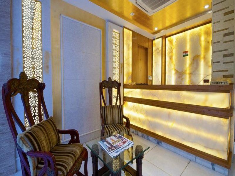Hotel Swaran Palace Delhi Zewnętrze zdjęcie
